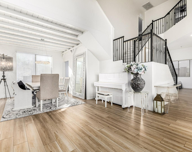 2707 W Lamar Road - Photo Thumbnail 1