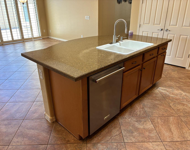 20973 W Cora Vista - Photo Thumbnail 10