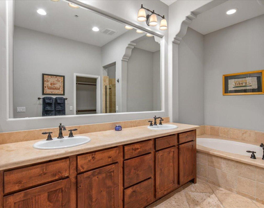 20704 N 90th Place - Photo Thumbnail 28