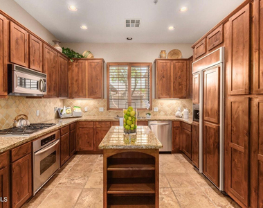 20704 N 90th Place - Photo Thumbnail 13