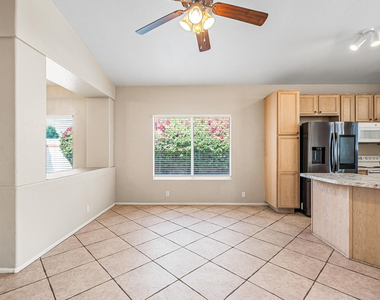 20717 N 59th Drive - Photo Thumbnail 9
