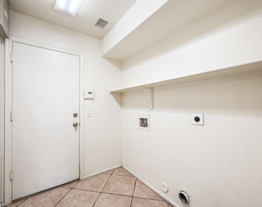 20717 N 59th Drive - Photo Thumbnail 22