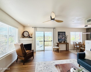 955 W Ensenada Lane - Photo Thumbnail 9