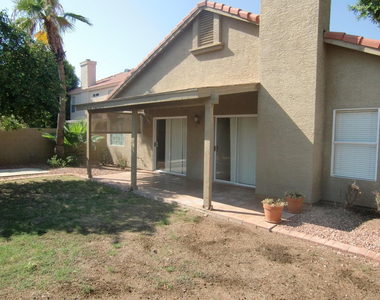 3305 E Wildwood Drive - Photo Thumbnail 18