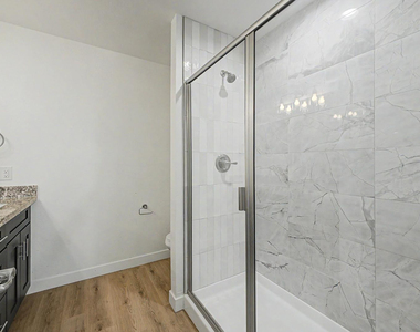 105 W Latona - Photo Thumbnail 22