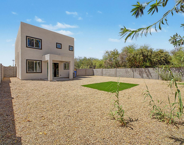 105 W Latona - Photo Thumbnail 44