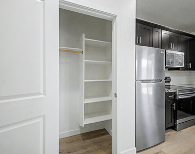 136 W Latona Road - Photo Thumbnail 14