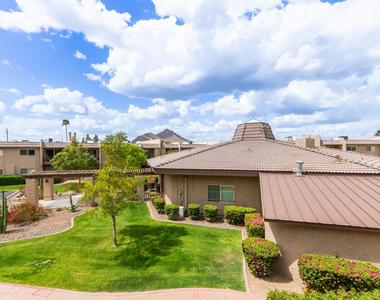 7436 E Chaparral Road - Photo Thumbnail 43