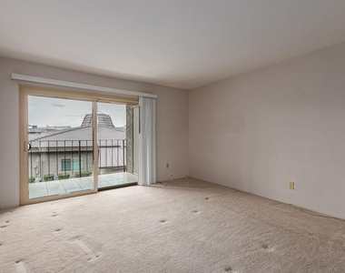 7436 E Chaparral Road - Photo Thumbnail 8
