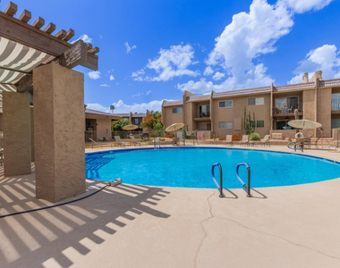 7436 E Chaparral Road - Photo Thumbnail 17