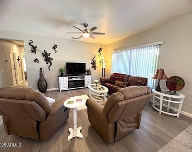 15628 W Hidden Creek Lane - Photo Thumbnail 4