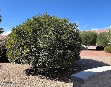 15628 W Hidden Creek Lane - Photo Thumbnail 27