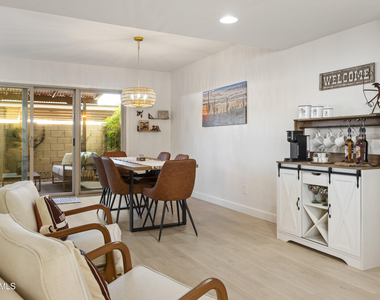 8107 E Vista Drive - Photo Thumbnail 5