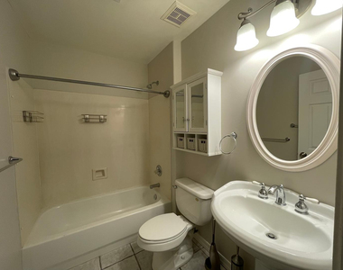 21611 N 48th Place - Photo Thumbnail 14