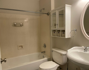 21611 N 48th Place - Photo Thumbnail 10