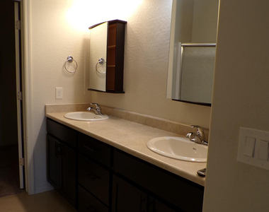 844 Tiablanca Road - Photo Thumbnail 8