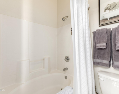 2250 E Deer Valley Road - Photo Thumbnail 16