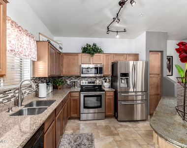 2250 E Deer Valley Road - Photo Thumbnail 10