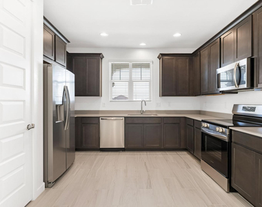 24623 N 164th Drive - Photo Thumbnail 8