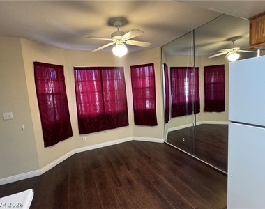 8410 Eldora Avenue - Photo Thumbnail 10