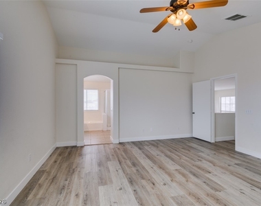 7804 Amulet Street - Photo Thumbnail 23