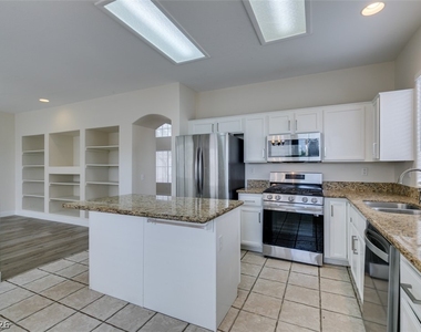 7804 Amulet Street - Photo Thumbnail 16