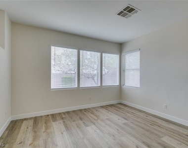 7804 Amulet Street - Photo Thumbnail 12