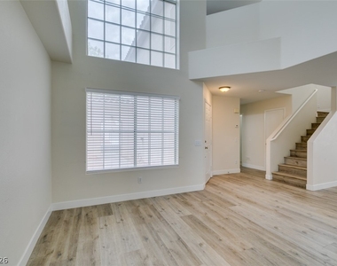 7804 Amulet Street - Photo Thumbnail 10