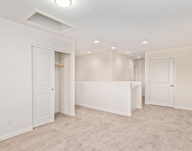 3010 E Yale Street - Photo Thumbnail 7