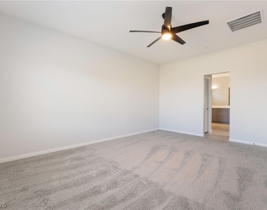 94 Cadence Crest Avenue - Photo Thumbnail 11