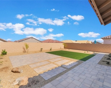 94 Cadence Crest Avenue - Photo Thumbnail 20