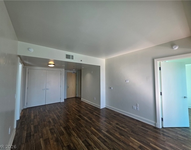 2700 Las Vegas Boulevard - Photo Thumbnail 76
