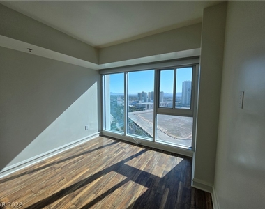 2700 Las Vegas Boulevard - Photo Thumbnail 62