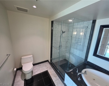 2700 Las Vegas Boulevard - Photo Thumbnail 90