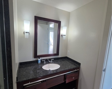 2700 Las Vegas Boulevard - Photo Thumbnail 85