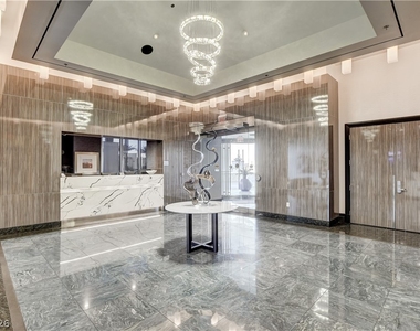2700 Las Vegas Boulevard - Photo Thumbnail 21