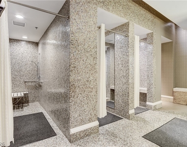 2700 Las Vegas Boulevard - Photo Thumbnail 8