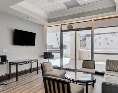2700 Las Vegas Boulevard - Photo Thumbnail 6