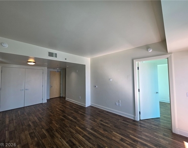 2700 Las Vegas Boulevard - Photo Thumbnail 77