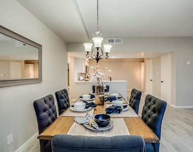 351 E Thomas Road - Photo Thumbnail 11