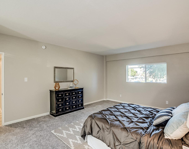 351 E Thomas Road - Photo Thumbnail 27