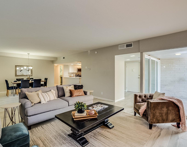 351 E Thomas Road - Photo Thumbnail 7