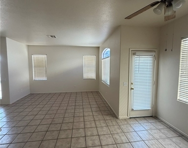 7821 Sungrove Court - Photo Thumbnail 10
