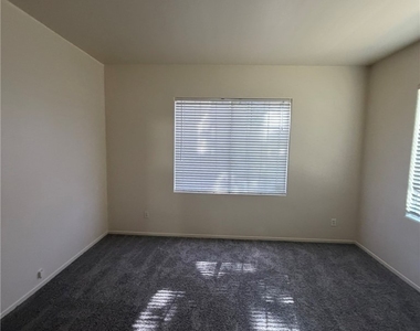7821 Sungrove Court - Photo Thumbnail 13