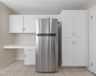 8025 Cherish Avenue - Photo Thumbnail 11