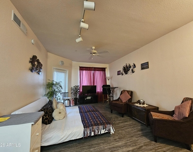 18416 N Cave Creek Road - Photo Thumbnail 2