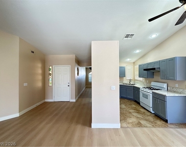 4605 Casa Bonita Drive - Photo Thumbnail 3