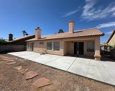 4605 Casa Bonita Drive - Photo Thumbnail 19
