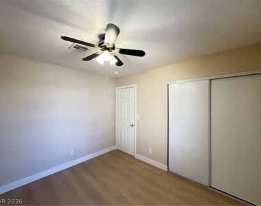 4605 Casa Bonita Drive - Photo Thumbnail 8