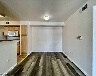 555 E Silverado Ranch Boulevard - Photo Thumbnail 4
